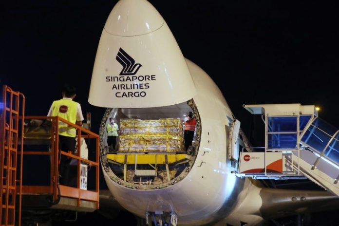 Singapore Airlines Delivers First Shipment of Covid-19 Vaccines to Singapore Singapore Airlines Delivers First Shipment of Covid-19 Vaccines to Singapore