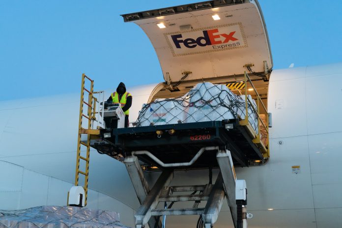 FedEx_Photo