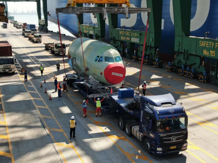 COSCO SHIPPING Assists Airbus Tianjin Complete and Deliver the First A350 Jetliner 2 COSCO SHIPPING