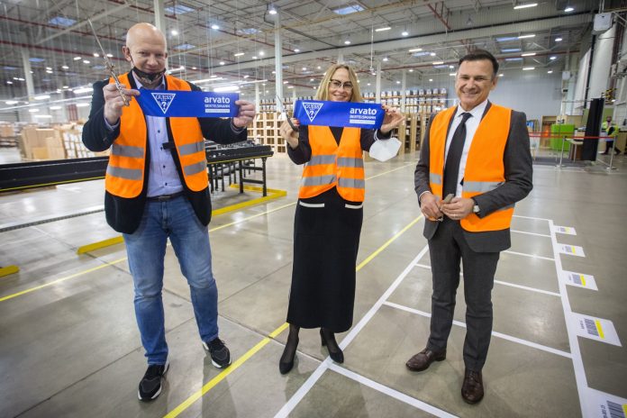 Photo 1_Partnership GUESS Polen© Arvato Supply Chain Solutions Arvato Supply Chain Solutions