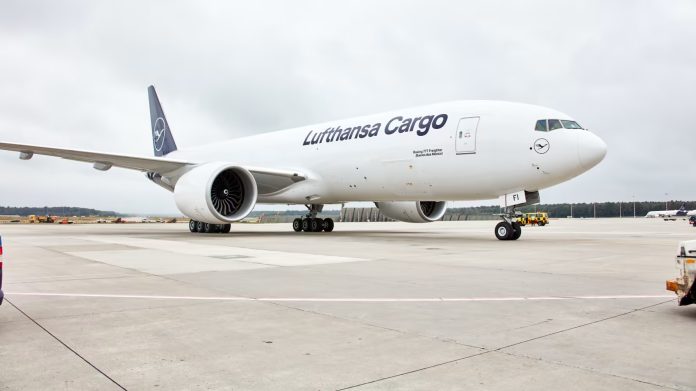 lu Kintetsu World Express Lufthansa