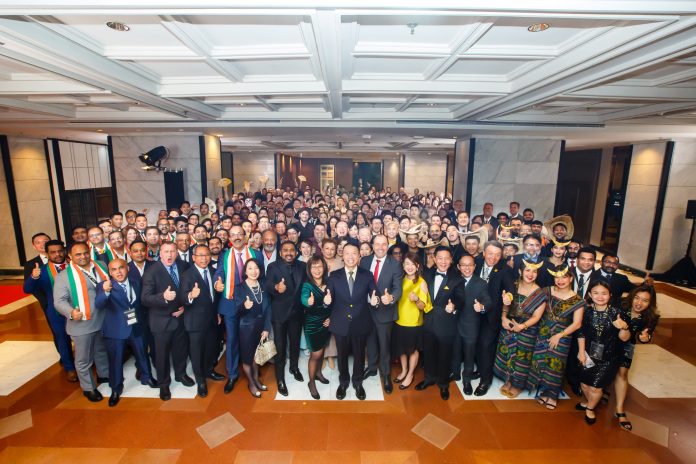322261-10_Gala_Group_Photo.jpg DHL Express Top Employer Asia Pacific